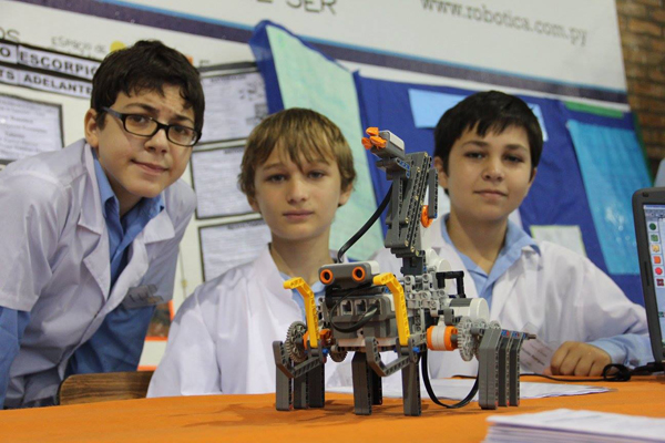 cas - escorpion feria de ciencias 2015