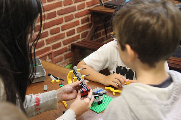 construyendo robots con lego