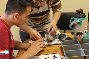 https://www.robotica.com.py/wp-content/uploads/2018/02/Programa-Meraki-de-Espacios-de-Ser-docentes-robotica-educativa-6-300x200.jpg